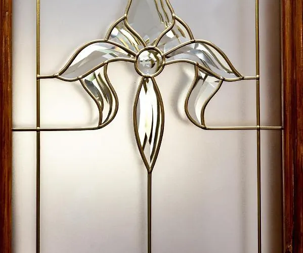 Дом отдыха Unique Old Town 2min To And Harbour Private Entrance